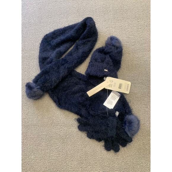 Mayoral Kids 6-9 3‎ in 1 Set Blue Fuzzy Pompom Hat Scarf Mitten New - Picture 1 of 5